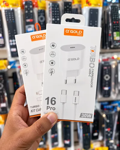 Carregador turbo α'Gold 30W USB-C linha 16 Pro